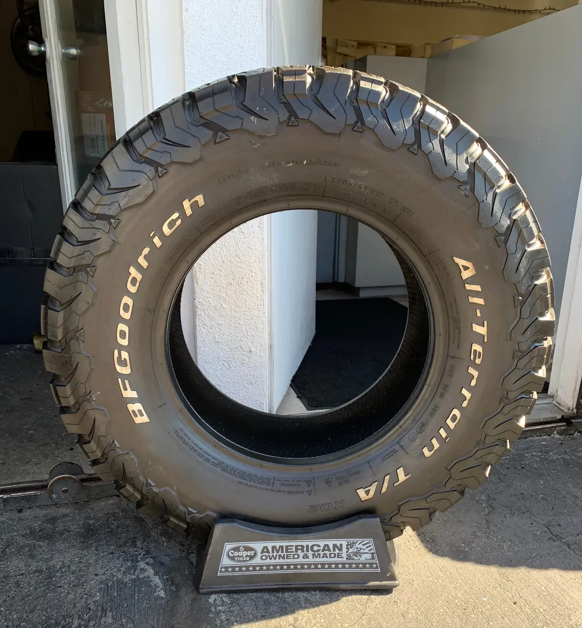 305/65 R-17 Bfgoodrich All-Terrain T/A Ko2 Baja Champion 1