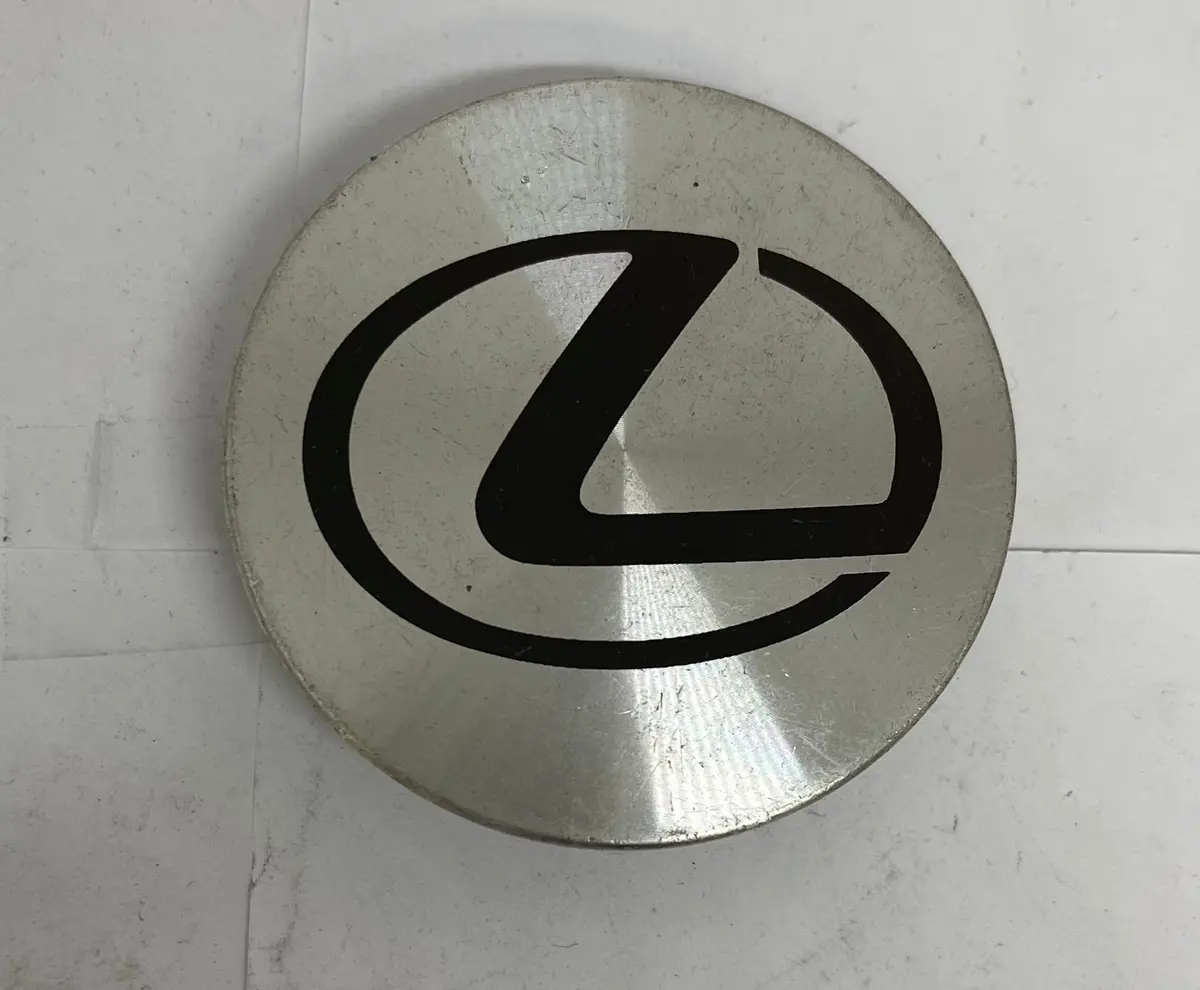 Lexus Center Cap Used 1