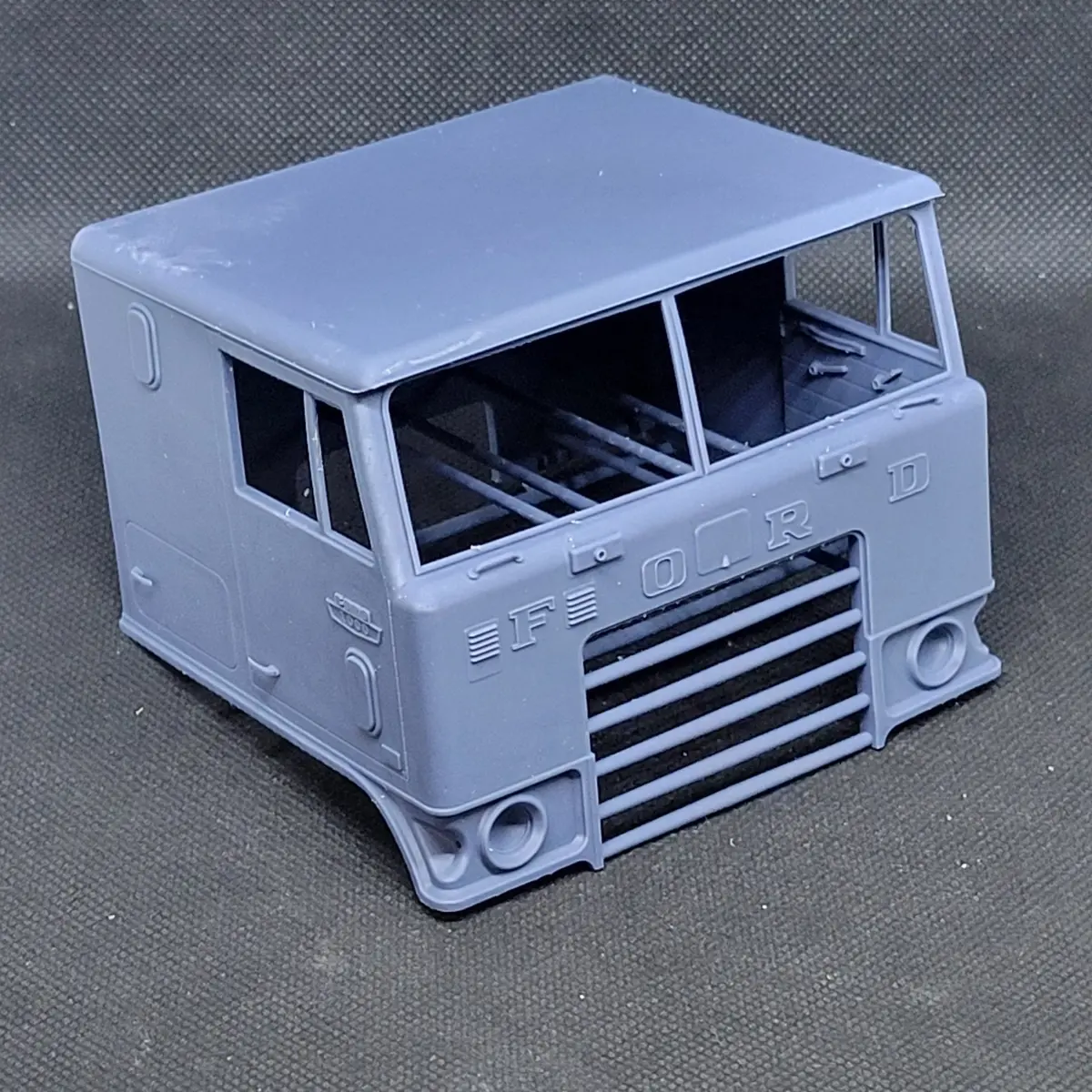 Ford W-1000 Kit 1